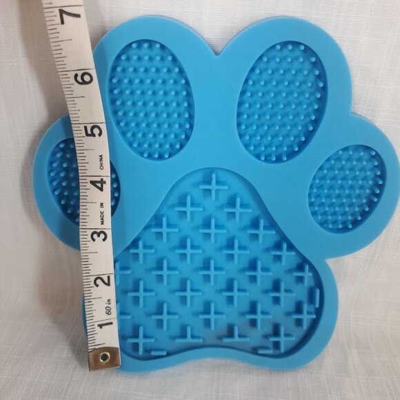 Pet Licking Mats 2 Dog Paw 2 Hexagon 3 Square New - Picture 3 of 13
